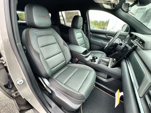 New 2026 GMC Terrain AT4 image 27