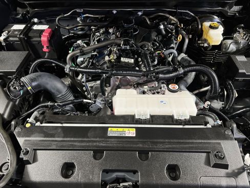 Used 2024 Toyota Tacoma TRD Off-Road image 25