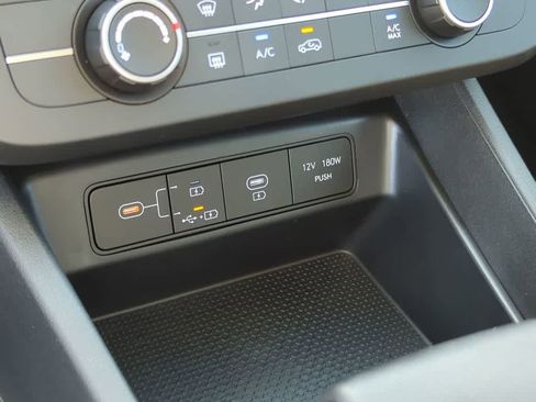 New 2026 Hyundai Tucson SE image 32