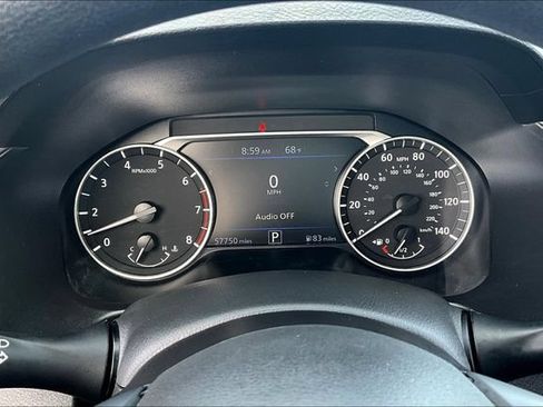 Used 2024 Nissan Altima 2.5 SV FWD image 12