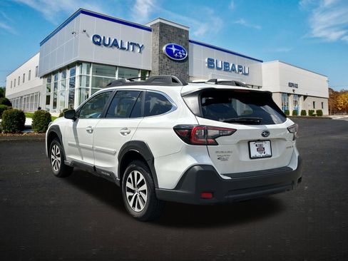 Certified 2025 Subaru Outback Premium AWD/4WD image 2