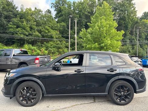 Used 2024 Honda HR-V Sport image 3