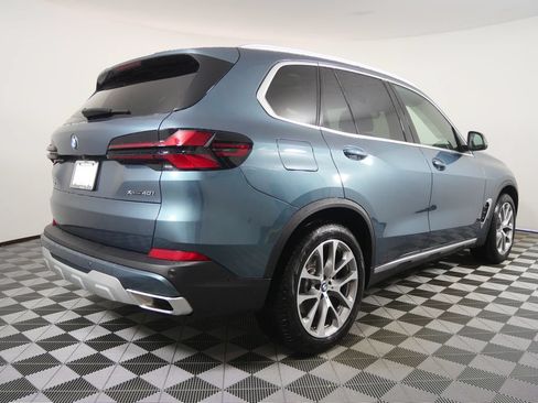Used 2026 BMW X5 xDrive40i AWD/4WD image 3