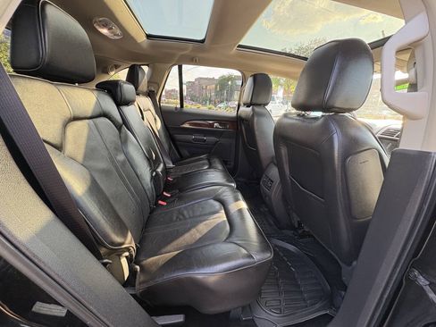 Used 2014 Lincoln MKX AWD w/ Equipment Group 102A image 19
