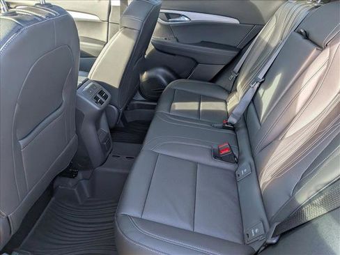 New 2026 Buick Envision Avenir image 17