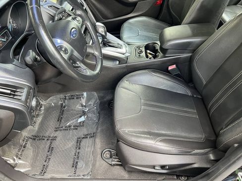 Used 2013 Ford Focus Titanium FWD image 9