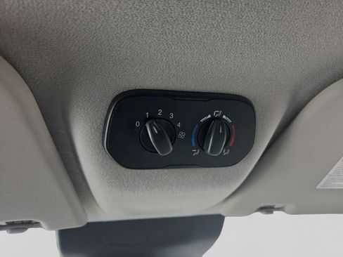 Used 2015 Ford Transit 350 XLT RWD image 22