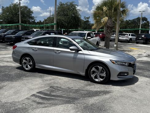 Certified 2019 Honda Accord EX image 5