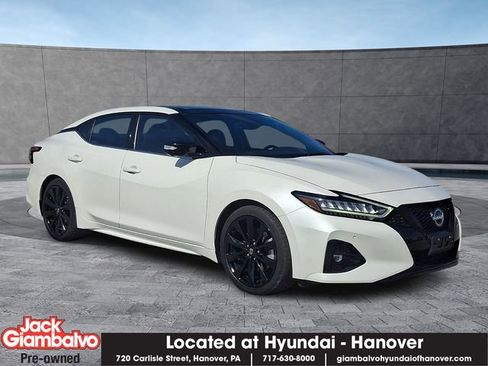Used 2023 Nissan Maxima SR w/ Sport Mat Group FWD image 1