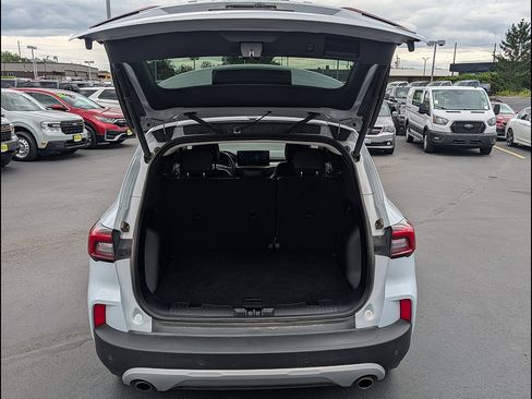 Used 2025 Ford Escape SE FWD image 8