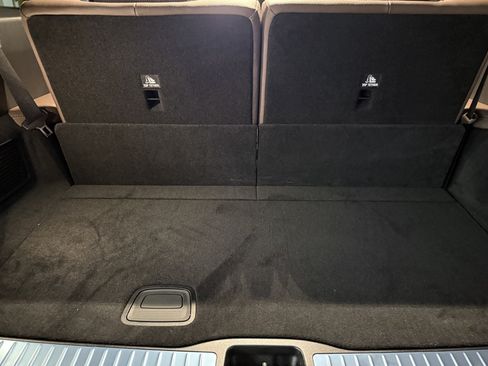 New 2026 Mercedes-Benz GLS 450 4MATIC image 15