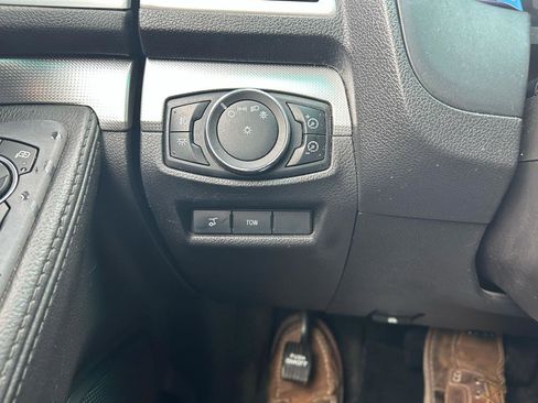 Used 2013 Ford Explorer XLT AWD/4WD image 30