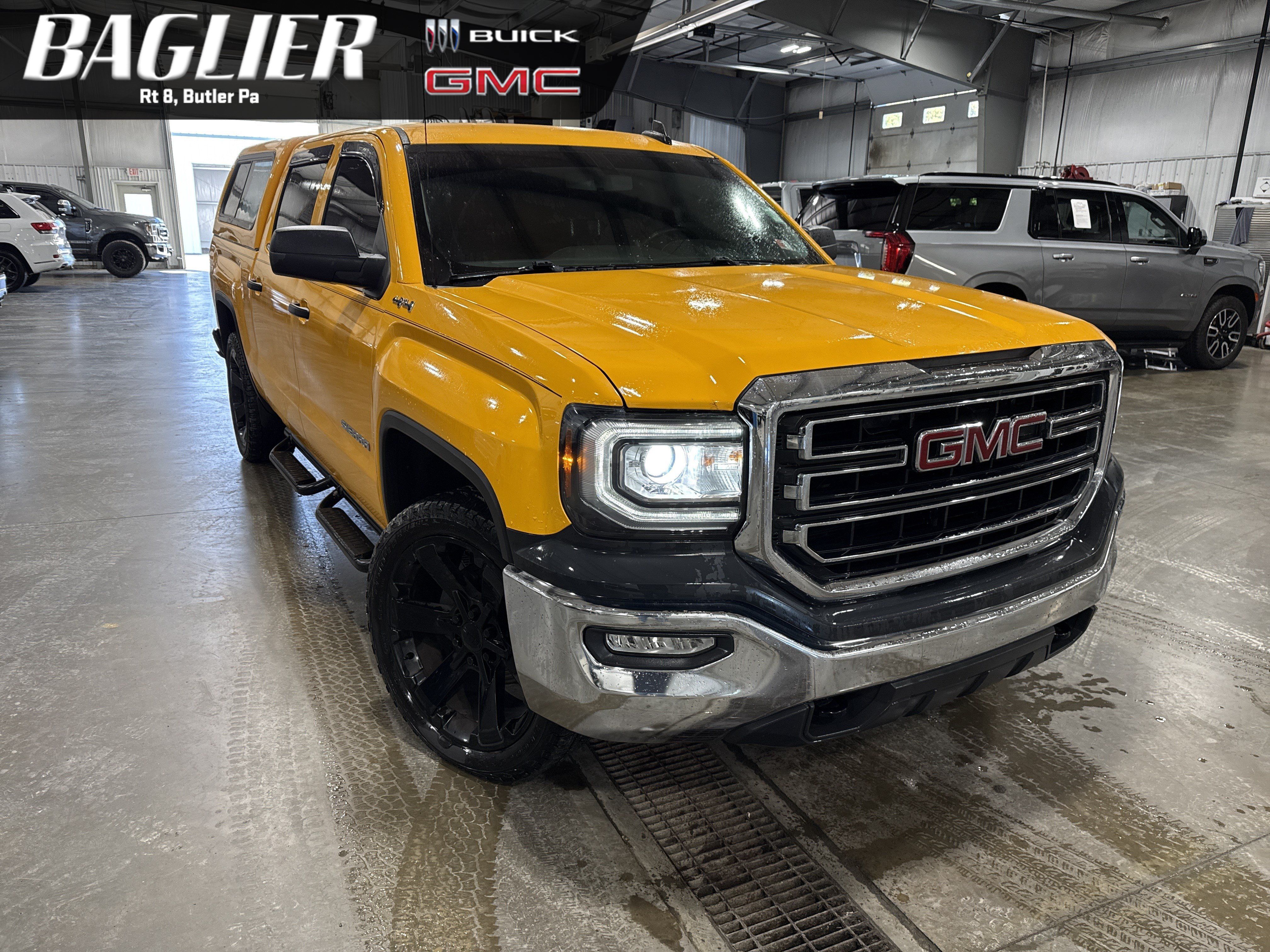 Used 2018 GMC Sierra 1500 SLE w/ SLE Value Package AWD/4WD image 1