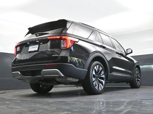 Used 2025 Ford Explorer Platinum w/ LUX Leather Package AWD/4WD image 39