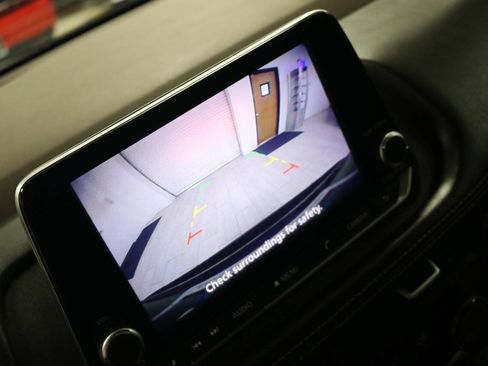 Used 2021 Nissan Rogue S FWD image 25