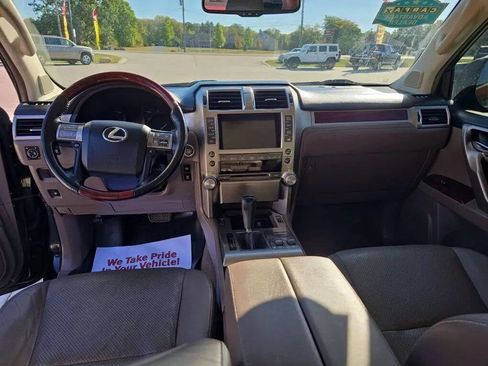 Used 2010 Lexus GX 460 image 12