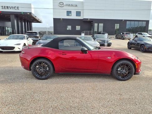 New 2026 MAZDA MX-5 Miata Club w/ Interior Package RWD image 4
