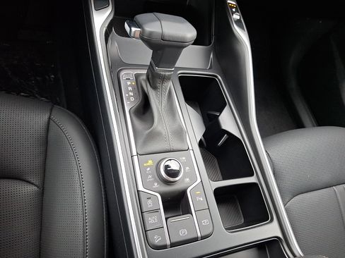 New 2026 Kia Sorento S AWD/4WD image 9