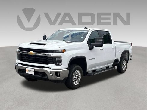 Used 2025 Chevrolet Silverado 2500 LT w/ Convenience Package AWD/4WD image 24