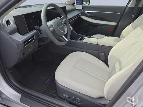 Certified 2025 Hyundai Sonata SEL FWD image 10