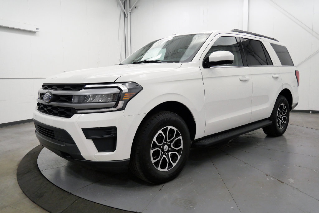 Used 2022 Ford Expedition XLT AWD/4WD image 4
