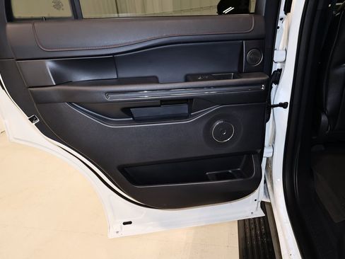 Certified 2024 Ford Expedition Limited image 15