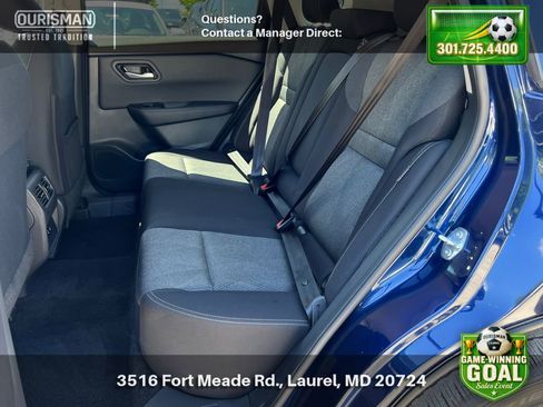Used 2025 Nissan Rogue SV FWD image 19