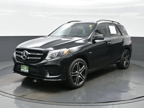 Used 2017 Mercedes-Benz GLE 43 AMG 4MATIC image 2