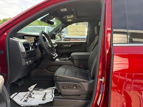 New 2026 GMC Yukon Elevation w/ Elevation Premium Package AWD/4WD image 9