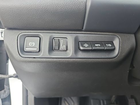 Used 2023 GMC Acadia SLT w/ Elevation Edition AWD/4WD image 25