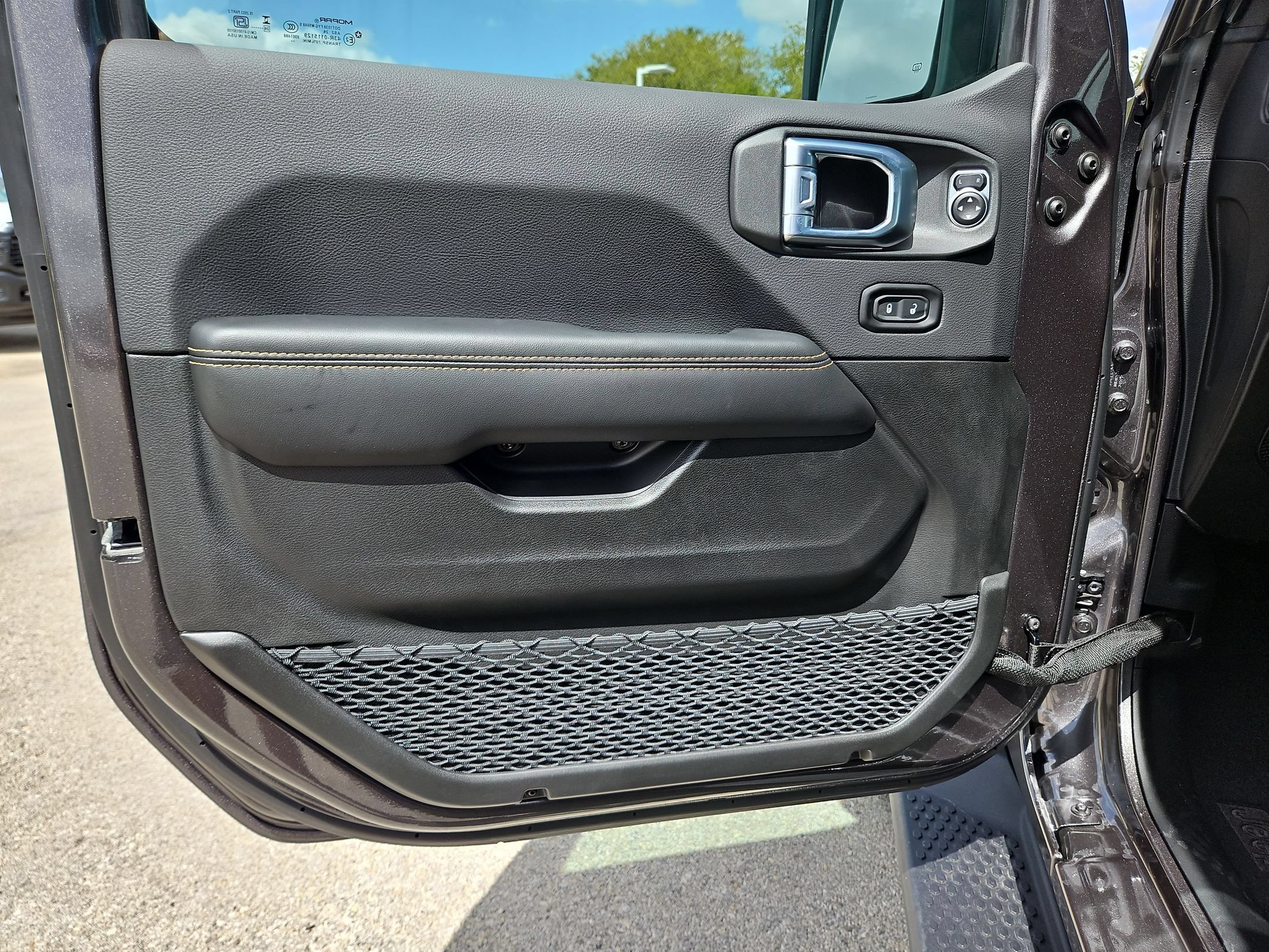 New 2027 Jeep Wrangler Unlimited Sahara AWD/4WD image 11
