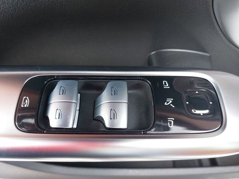 Used 2024 Mercedes-Benz C 300 Sedan image 28