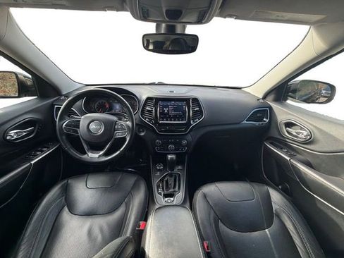Used 2019 Jeep Cherokee Limited AWD/4WD image 12