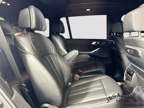 Used 2026 BMW X7 M60i w/ Executive Package AWD/4WD image 36