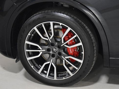 Used 2023 Maserati Grecale Modena AWD/4WD image 5