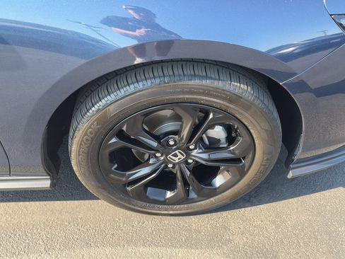 Used 2025 Honda Accord SE image 9
