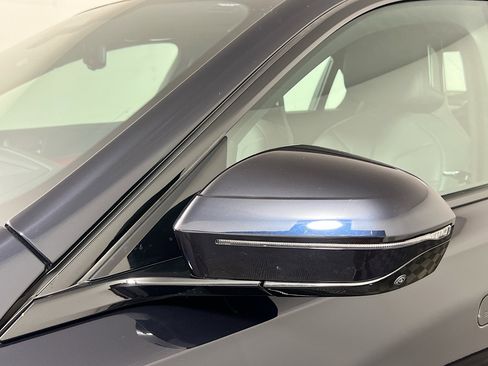 Used 2024 BMW 740i image 12