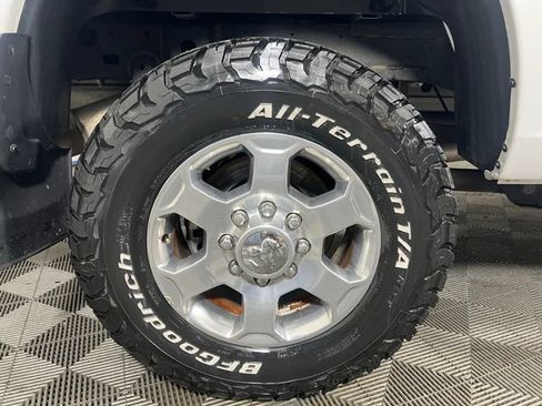 Used 2018 RAM 2500 SLT AWD/4WD image 12