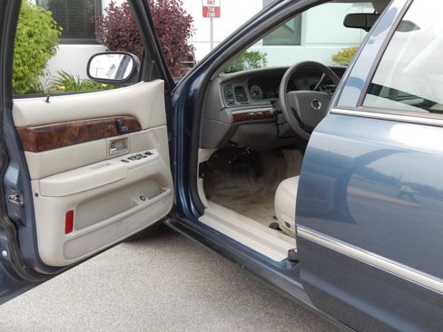 Used 2008 Mercury Grand Marquis LS image 22