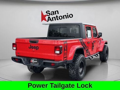 Used 2024 Jeep Gladiator Sport AWD/4WD image 14