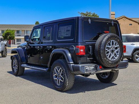 New 2025 Jeep Wrangler Sahara image 6
