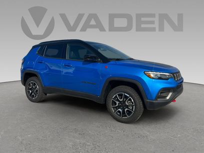 New 2025 Jeep Compass Trailhawk w/ Trailhawk Elite Group