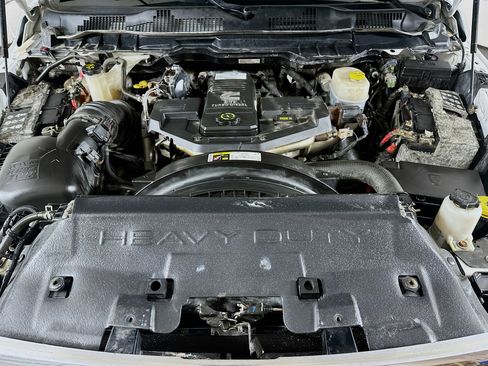 Used 2018 RAM 2500 Tradesman w/ Chrome Appearance Group image 27