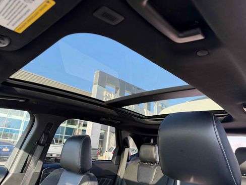 Certified 2024 Ford Edge ST w/ Equipment Group 401A image 28