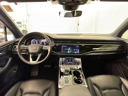 Used 2025 Audi Q7 2.0T Premium w/ Convenience Package image 15