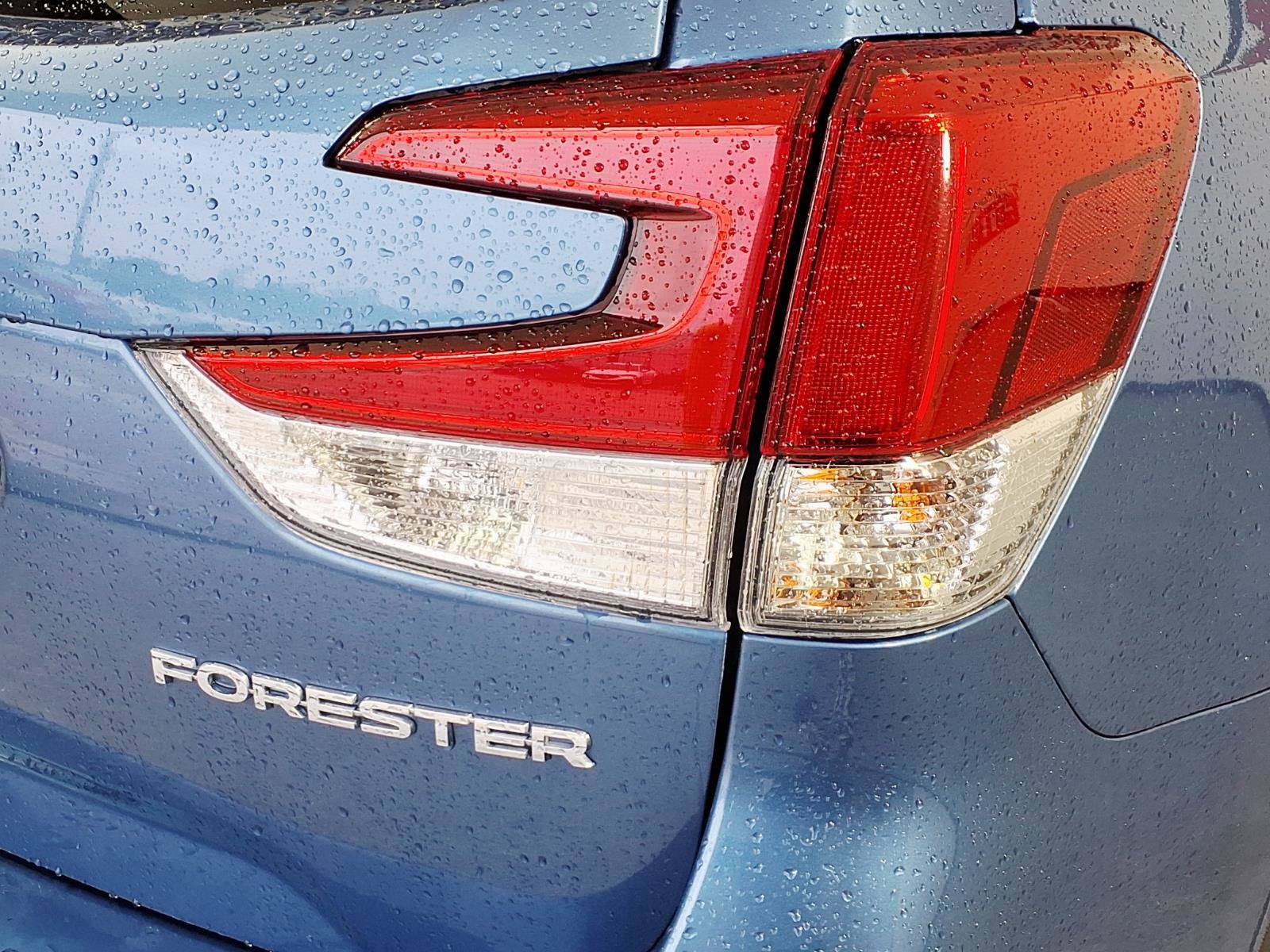 Used 2024 Subaru Forester Premium AWD/4WD image 5