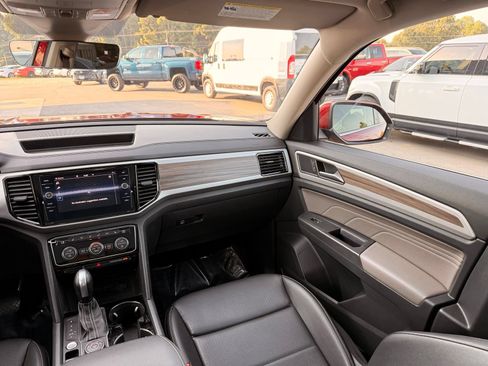 Used 2022 Volkswagen Atlas SEL AWD/4WD image 31