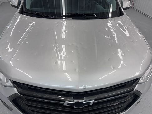 Used 2021 Chevrolet Traverse RS FWD image 16