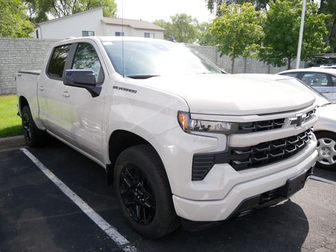 Used 2026 Chevrolet Silverado 1500 RST w/ Dark Appearance Package AWD/4WD image 4