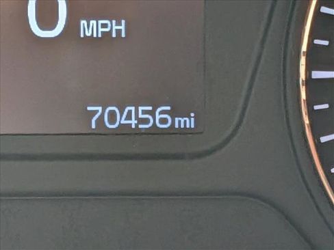 Used 2019 Kia Sorento S FWD image 13